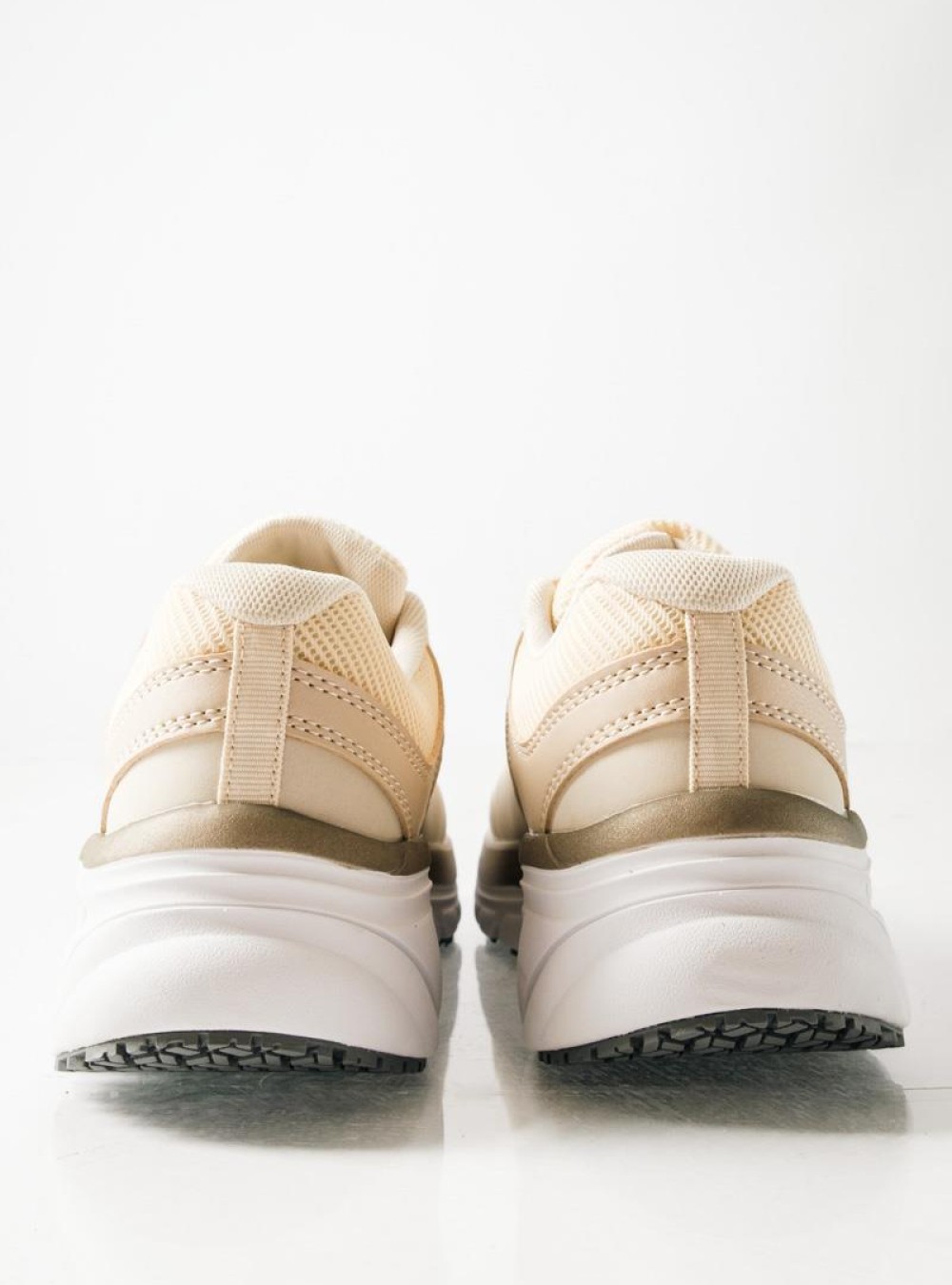 JOMA γυναικεία μπεζ sneakers με εσωτερική σόλα με αφρό μνήμης JOMA γυναικεία μπεζ sneakers με εσωτερική σόλα με αφρό μνήμης