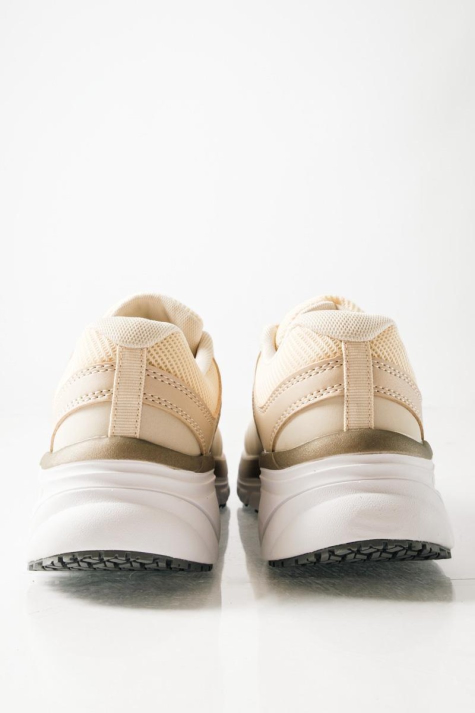 JOMA γυναικεία μπεζ sneakers με εσωτερική σόλα με αφρό μνήμης JOMA γυναικεία μπεζ sneakers με εσωτερική σόλα με αφρό μνήμης