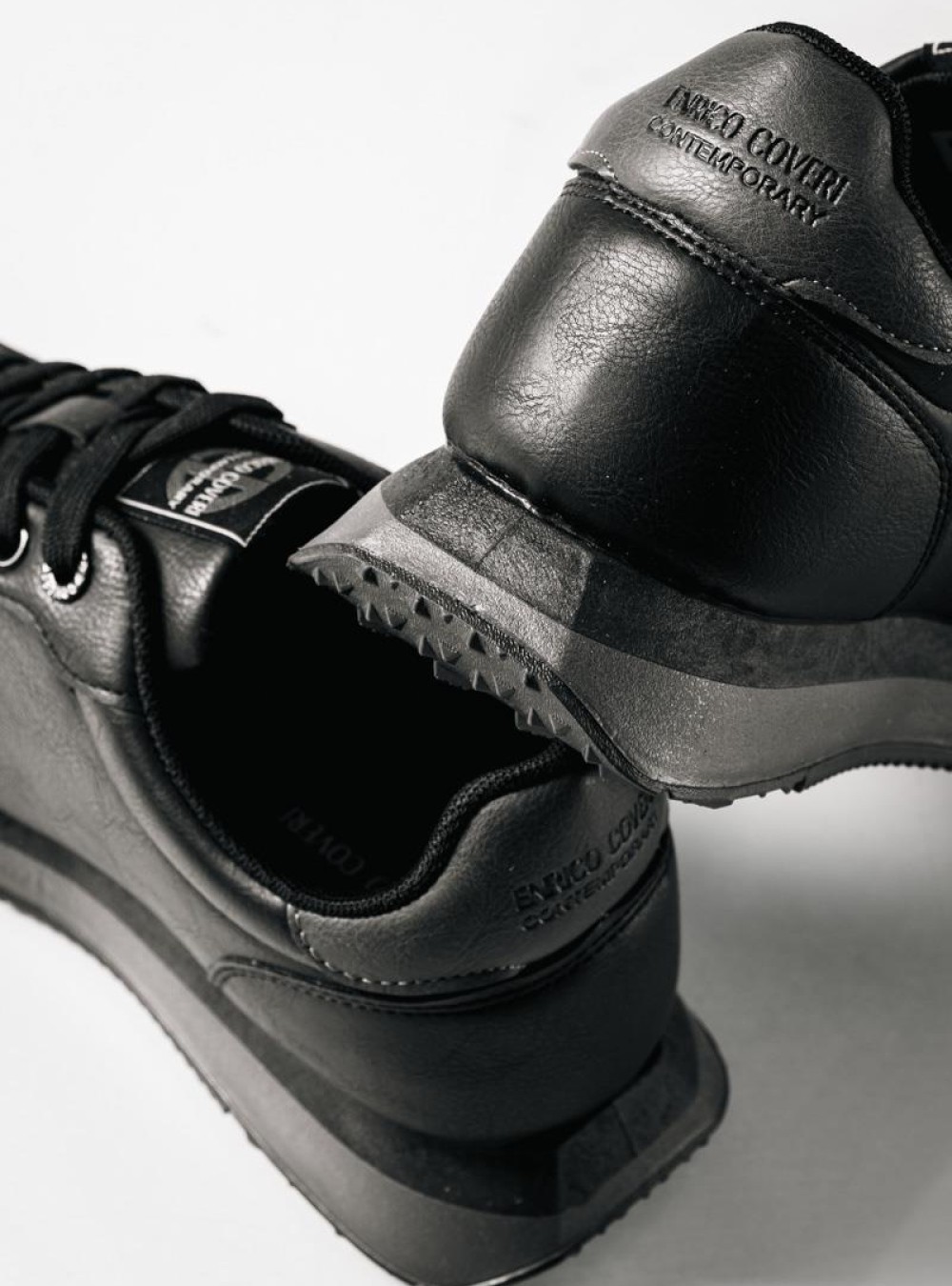 ENRICO COVERI ανδρικά μαύρα sneakers με αδιάβροχο ύφασμα ENRICO COVERI ανδρικά μαύρα sneakers με αδιάβροχο ύφασμα