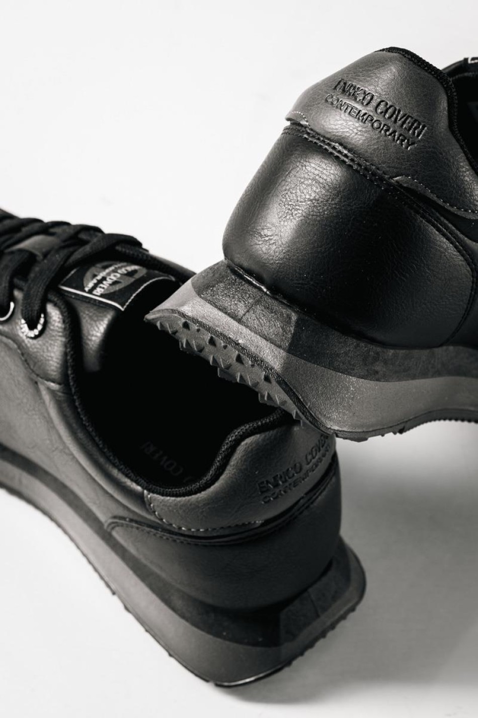 ENRICO COVERI ανδρικά μαύρα sneakers με αδιάβροχο ύφασμα ENRICO COVERI ανδρικά μαύρα sneakers με αδιάβροχο ύφασμα
