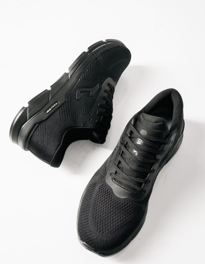 JOMA ανδρικά υφασμάτινα αθλητικά με memory foam σε μαύρο χρώμα JOMA ανδρικά υφασμάτινα αθλητικά με memory foam σε μαύρο χρώμα