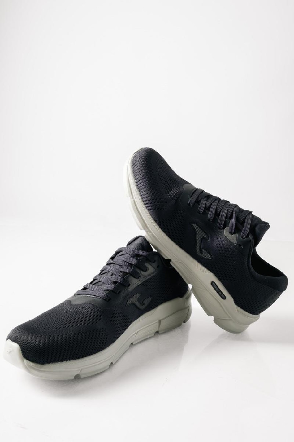 JOMA ανδρικά υφασμάτινα αθλητικά με memory foam σε μπλε χρώμα