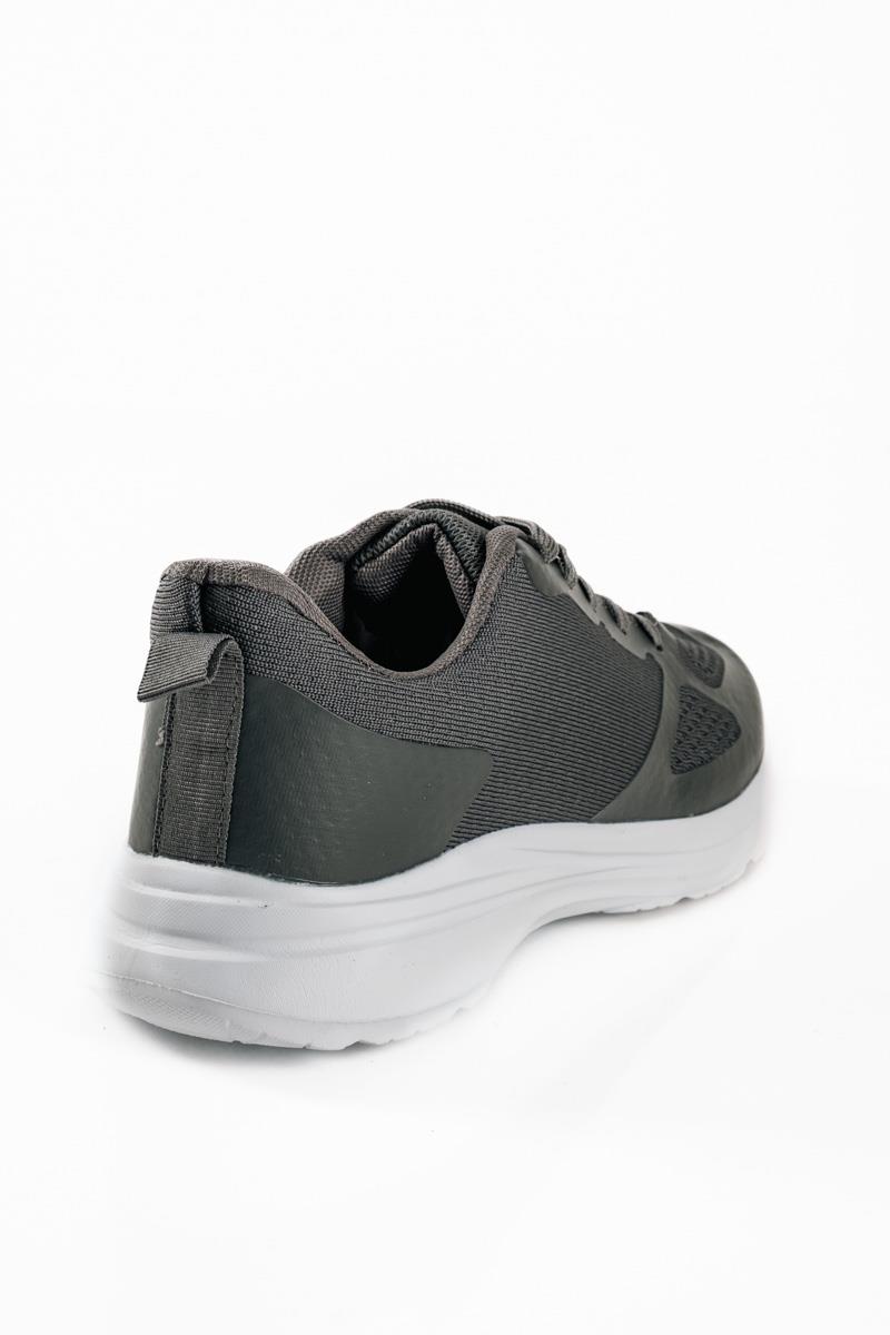 Ανδρικά running sneakers με ελαφρύ ύφασμα σε γκρι χρώμα και λευκή σόλα