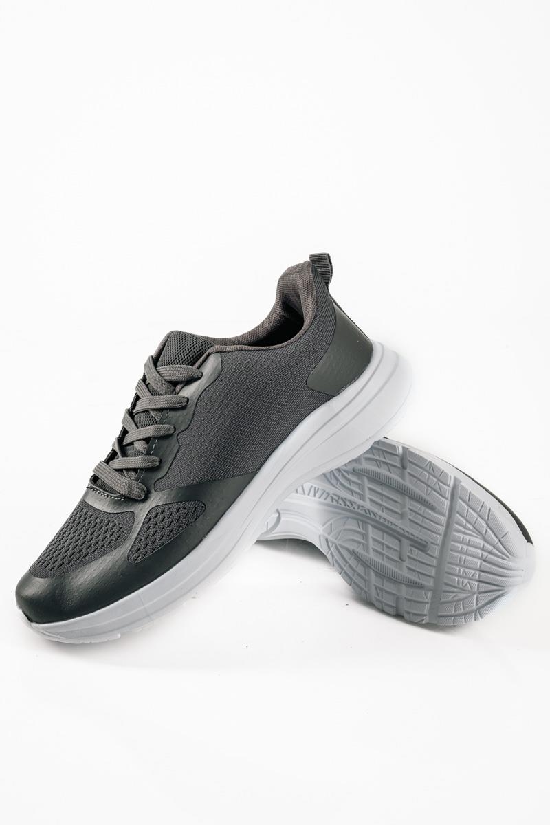 Ανδρικά running sneakers με ελαφρύ ύφασμα σε γκρι χρώμα και λευκή σόλα