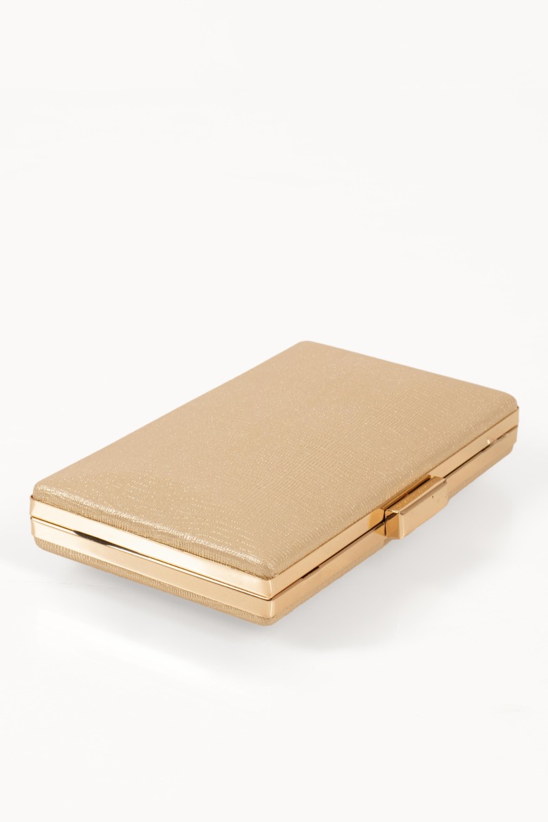 Βραδινό τσαντάκι clutch σε μεταλλική χρυσή απόχρωση