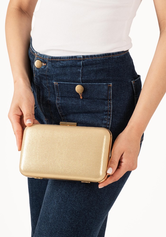 Βραδινό τσαντάκι clutch με χρυσό glitter και αλυσίδα