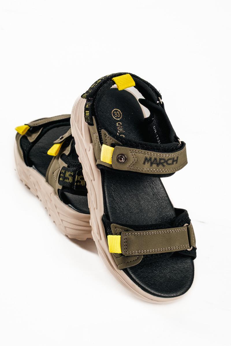 Παιδικά sporty sandals με velcro και υπερυψωμένη σόλα σε λαδί απόχρωση