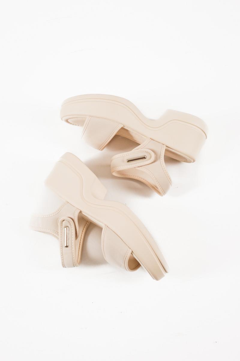 Sporty tracksole sandals με lycra φάσες σε μπεζ χρώμα