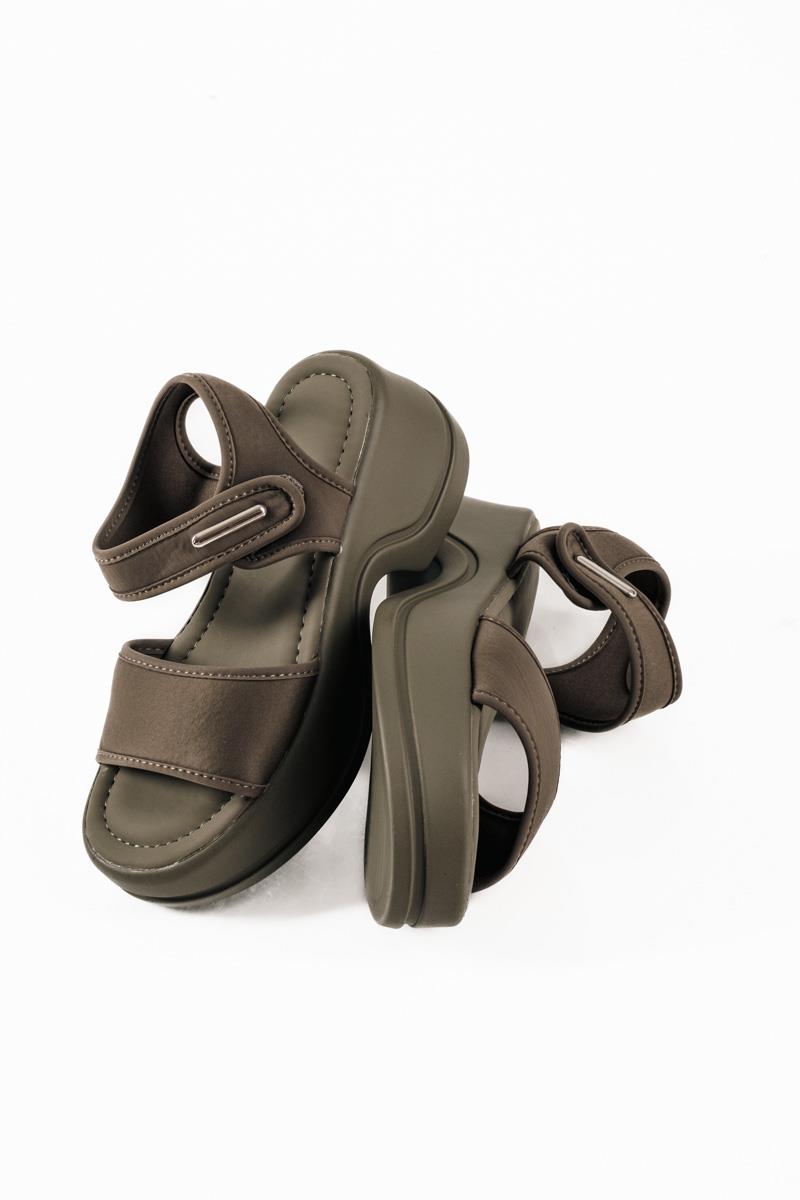 Sporty tracksole sandals με lycra φάσες σε λαδί χρώμα
