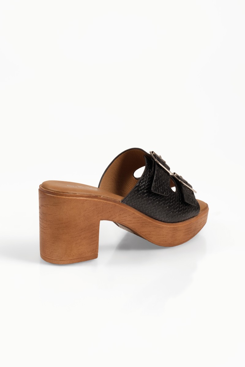 B-Soft μαύρα mules με xοντρό ψηλό τακούνι και κροκό υφή