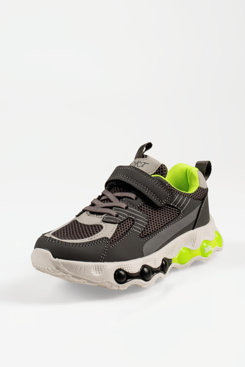 Παιδικά αθλητικά sneakers με αυτοκόλλητο σε γκρι χρώμα
