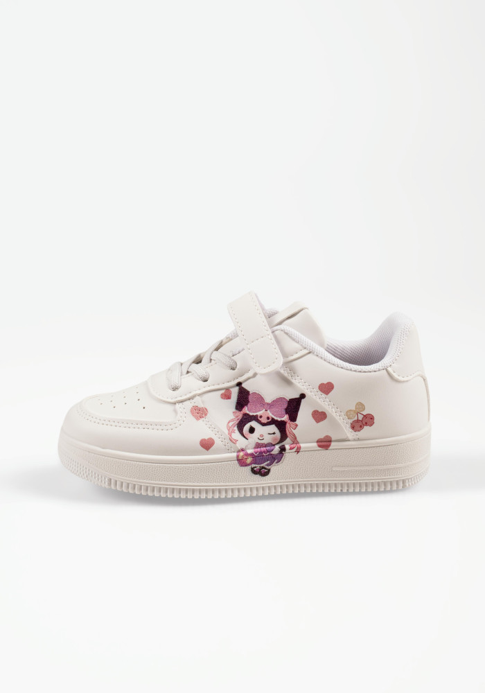 Παιδικά sneakers λευκά με πολύχρωμο print και αντιολισθητική σόλα