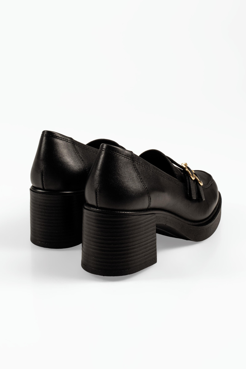 Ragazza μαύρα γυναικείa loafers με χοντρό τακούνι και διακοσμητικά ζωνάκια