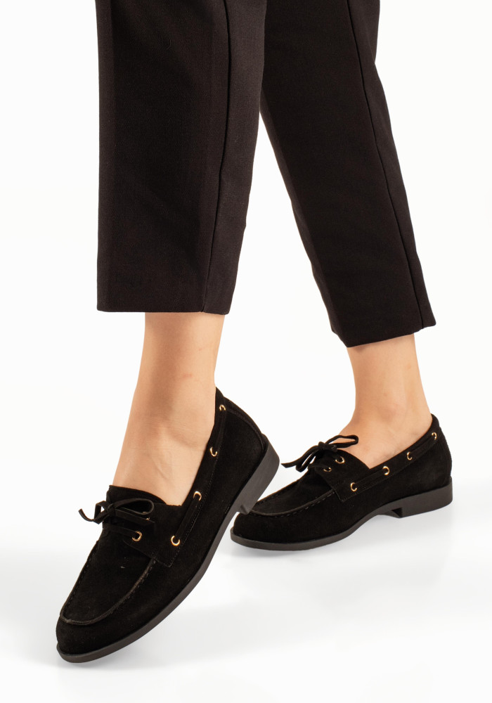 Γυναικεία μαύρα deck loafers σουέτ με δετά κορδόνια