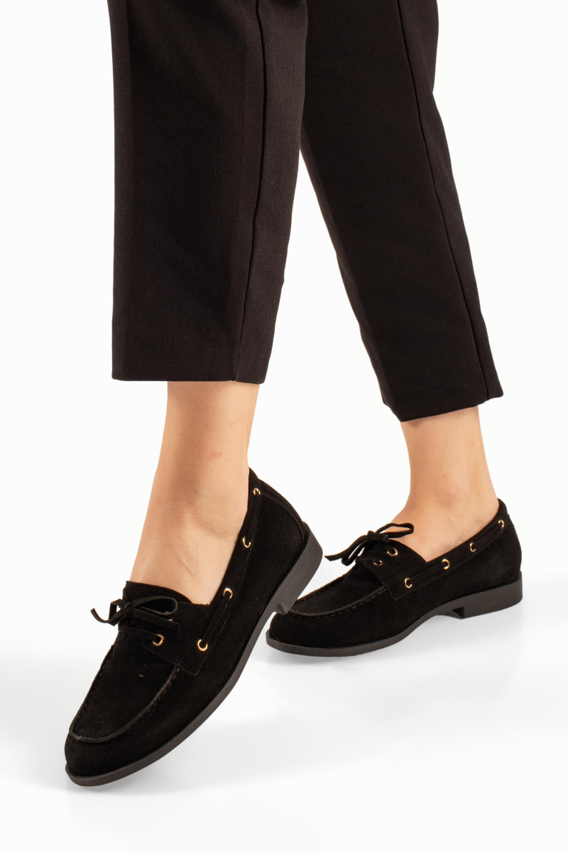 Γυναικεία μαύρα deck loafers σουέτ με δετά κορδόνια