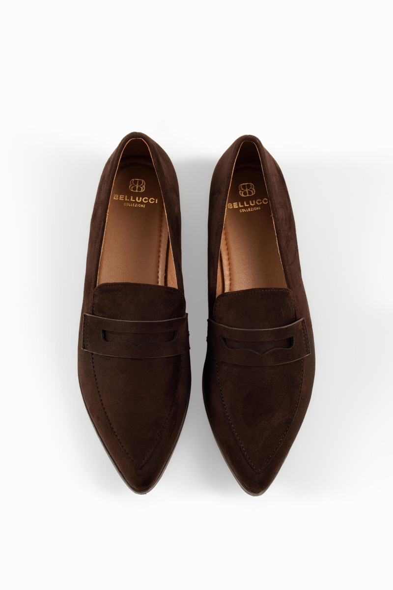 Γυναικεία penny loafers καφέ σουέτ με μυτερή γραμμή