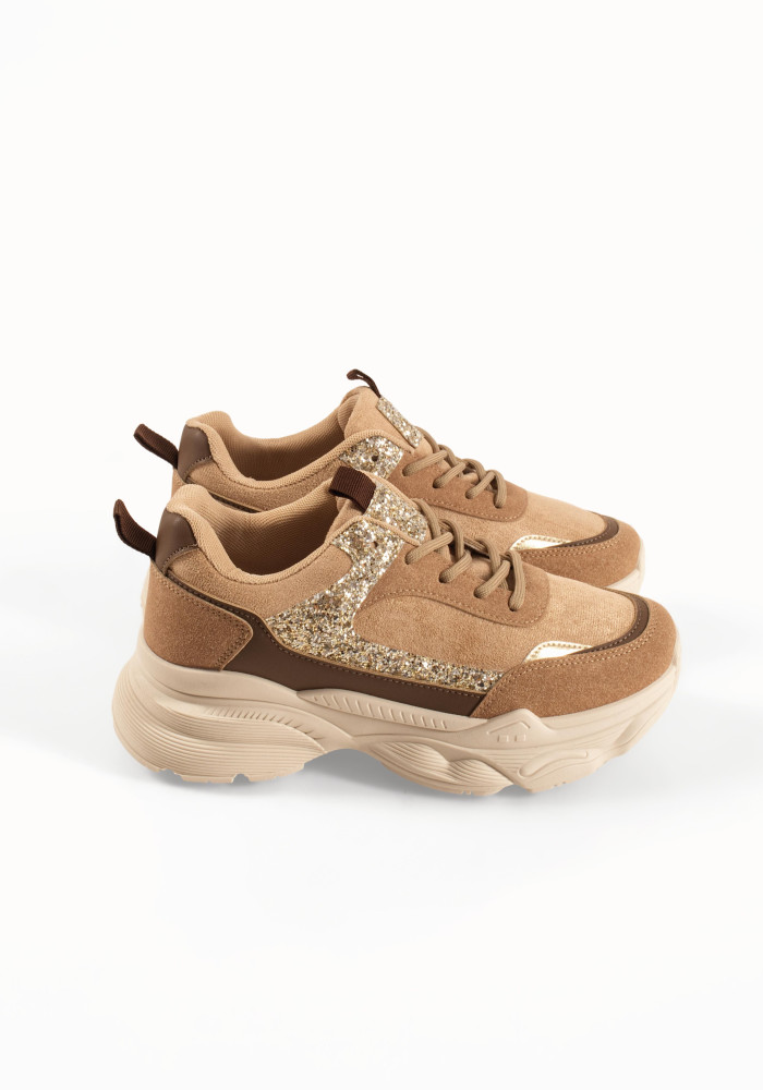 Γυναικεία chunky sneakers με λεπτομέρειες glitter σε πουρο χρώμα