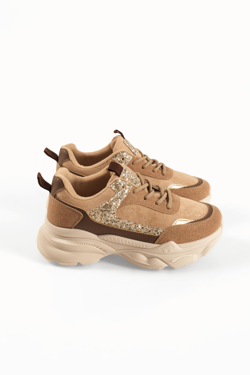 Γυναικεία chunky sneakers με λεπτομέρειες glitter σε πουρο χρώμα