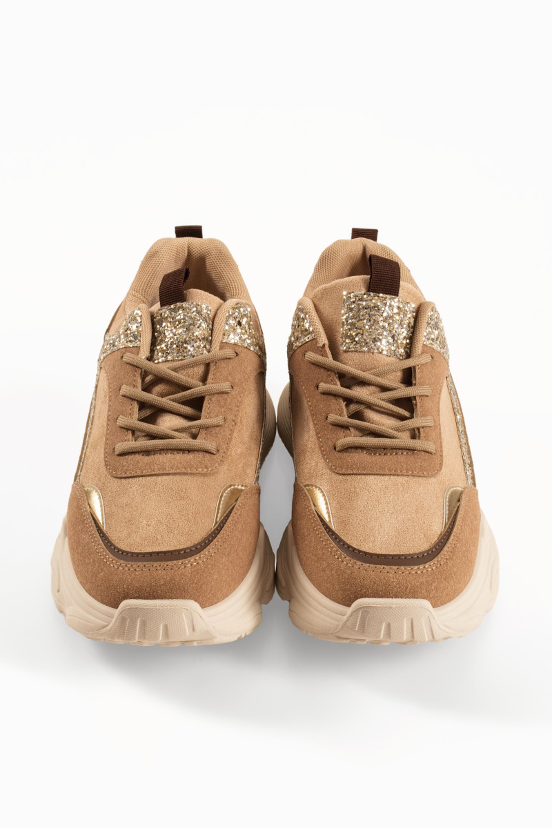 Γυναικεία chunky sneakers με λεπτομέρειες glitter σε πουρο χρώμα