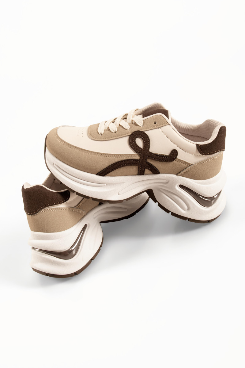 Μπεζ γυναικεία sneakers με καφέ πλαϊνό σχέδιο