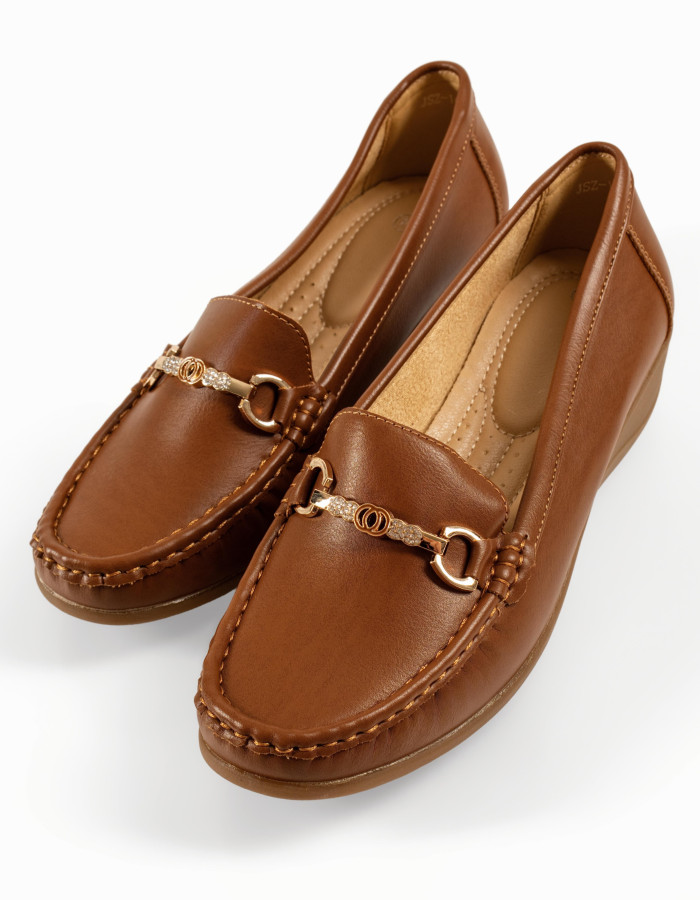 Ταμπά μοκασίνια γυναικεια slip-on με μεταλλική χρυσή αγκράφα