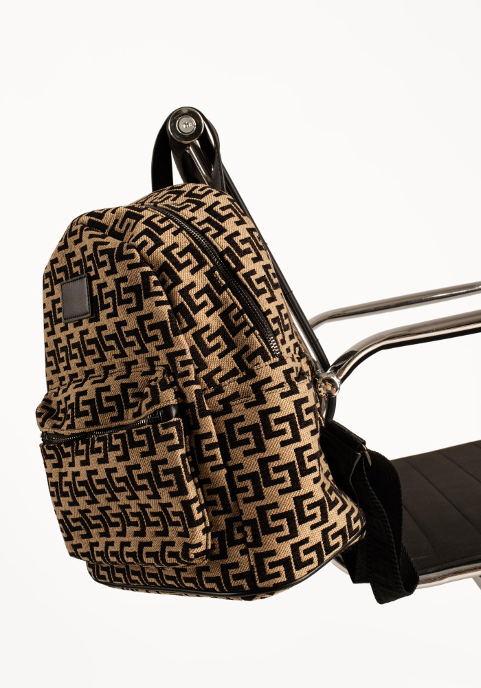 Βackpack γυναικείο μπεζ με μαύρα γεωμετρικά σχέδια και πλαϊνά τσεπάκια