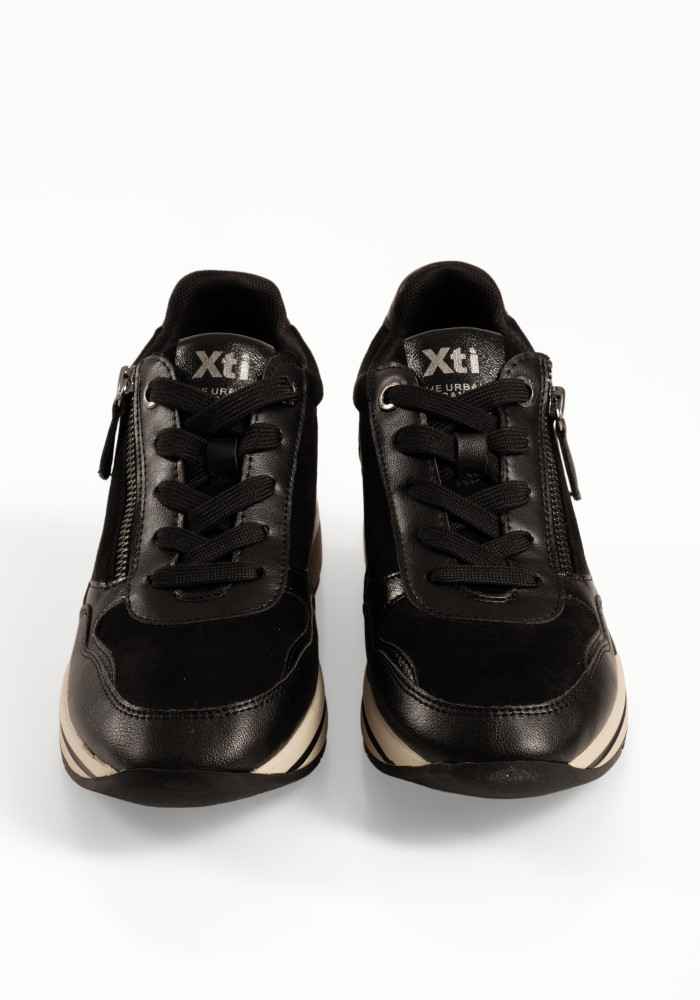 Xti μαύρα γυναικεία sneakers με πλατφόρμα και εξωτερικό φερμουάρ