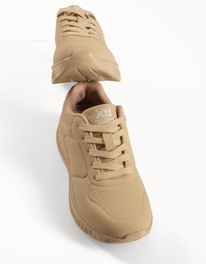 Xti μπεζ γυναικεία sneakers με χοντρή,ανάγλυφη σόλα