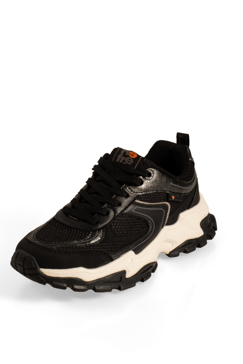 Refresh μαύρα γυναικεία sneakers με chunky σόλα και κορδόνια