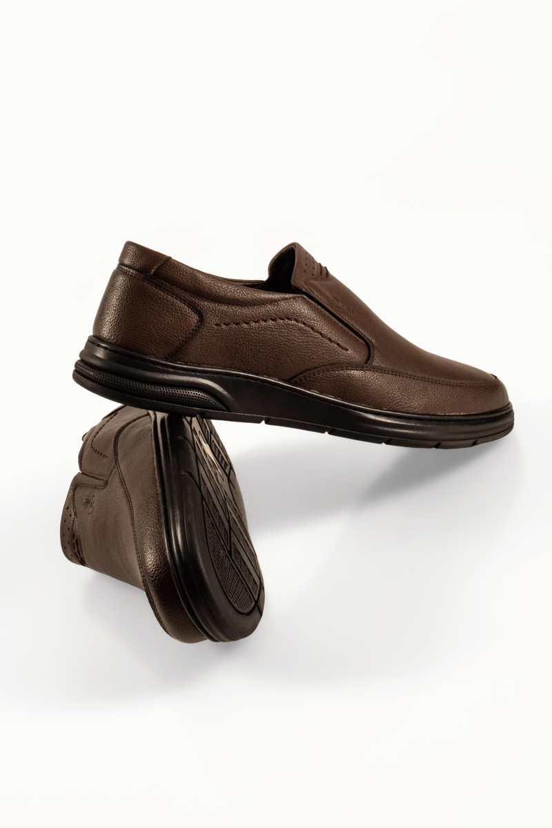 Zak καφέ ανδρικά slip-on με διακριτικές ραφές