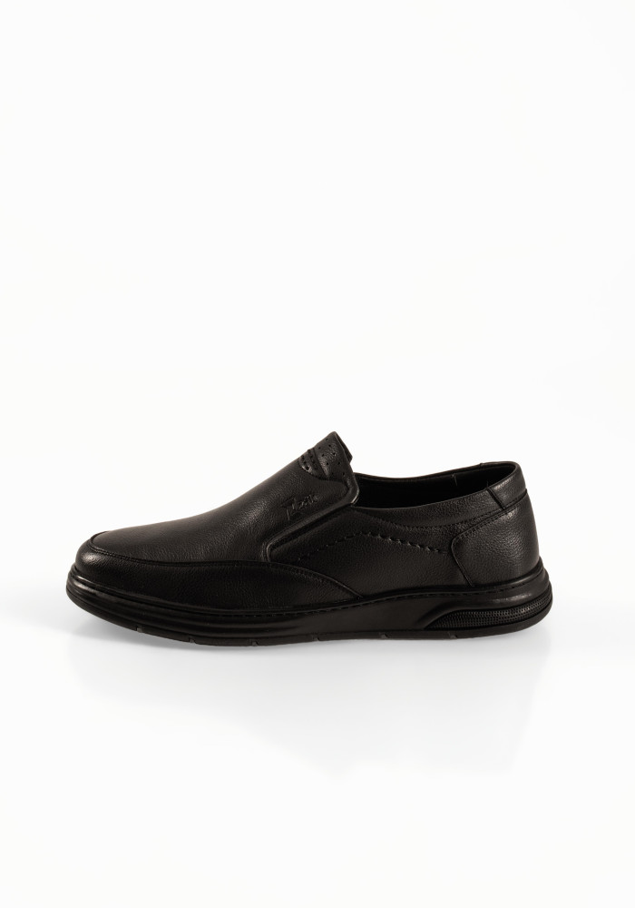 Zak ανδρικά μαύρα slip-on με διακριτικές ραφές