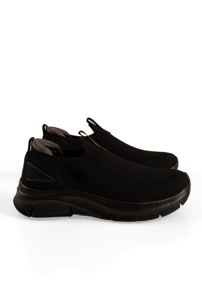 Ανδρικά μαύρα sneakers της Xti από διαπνέον υφασμάτινο υλικό