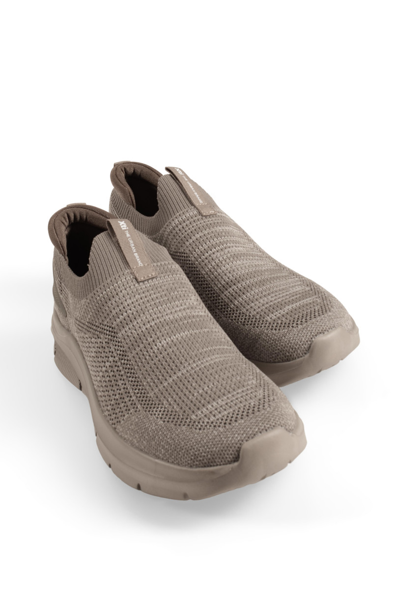 Γκρι ανδρικά sneakers της Xti από διαπνέον υφασμάτινο υλικό