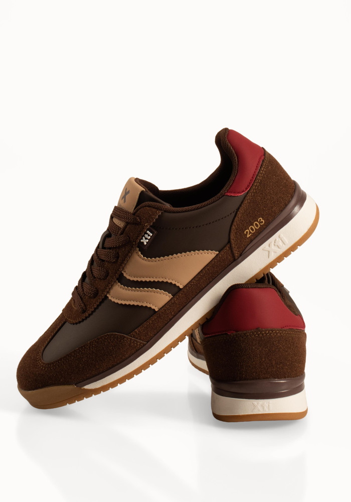 Xti καφέ ανδρικά sporty-retro sneakers με σουέτ λεπτομέρειες