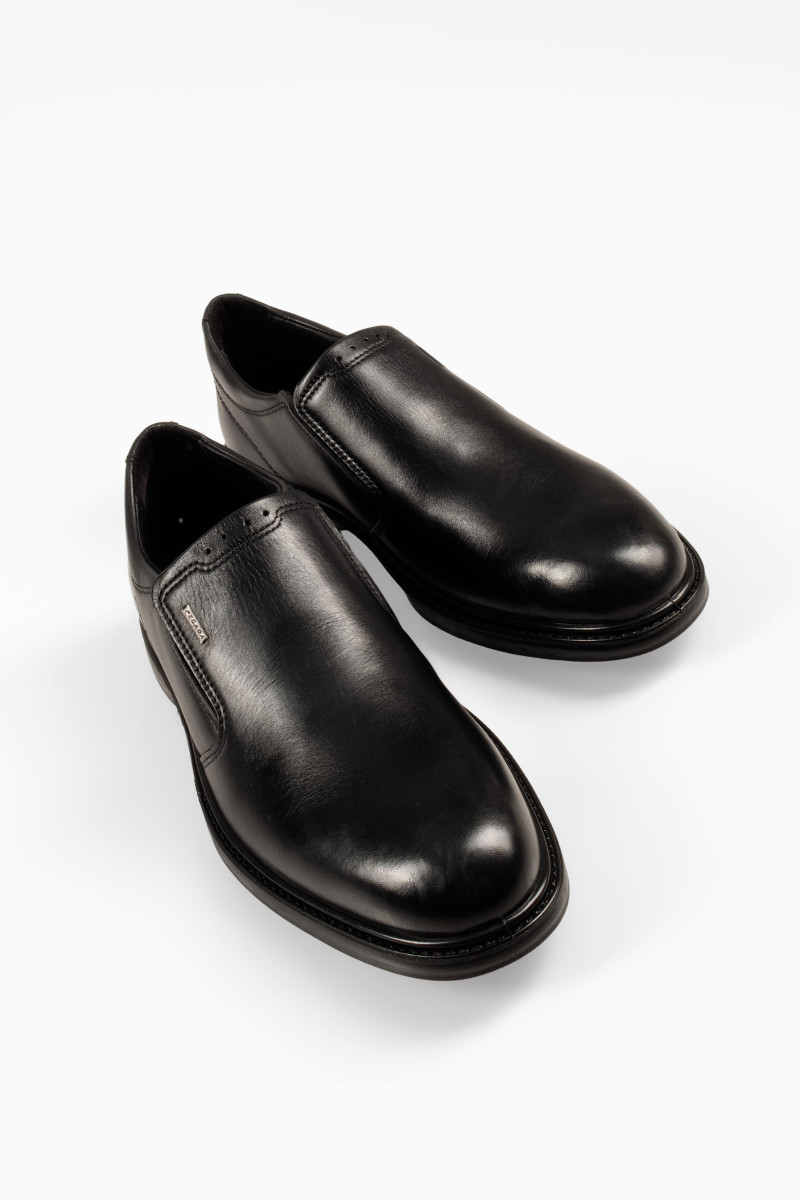Pegada δερμάτινα μαύρα ανδρικά παπούτσια χωρίς κορδόνια