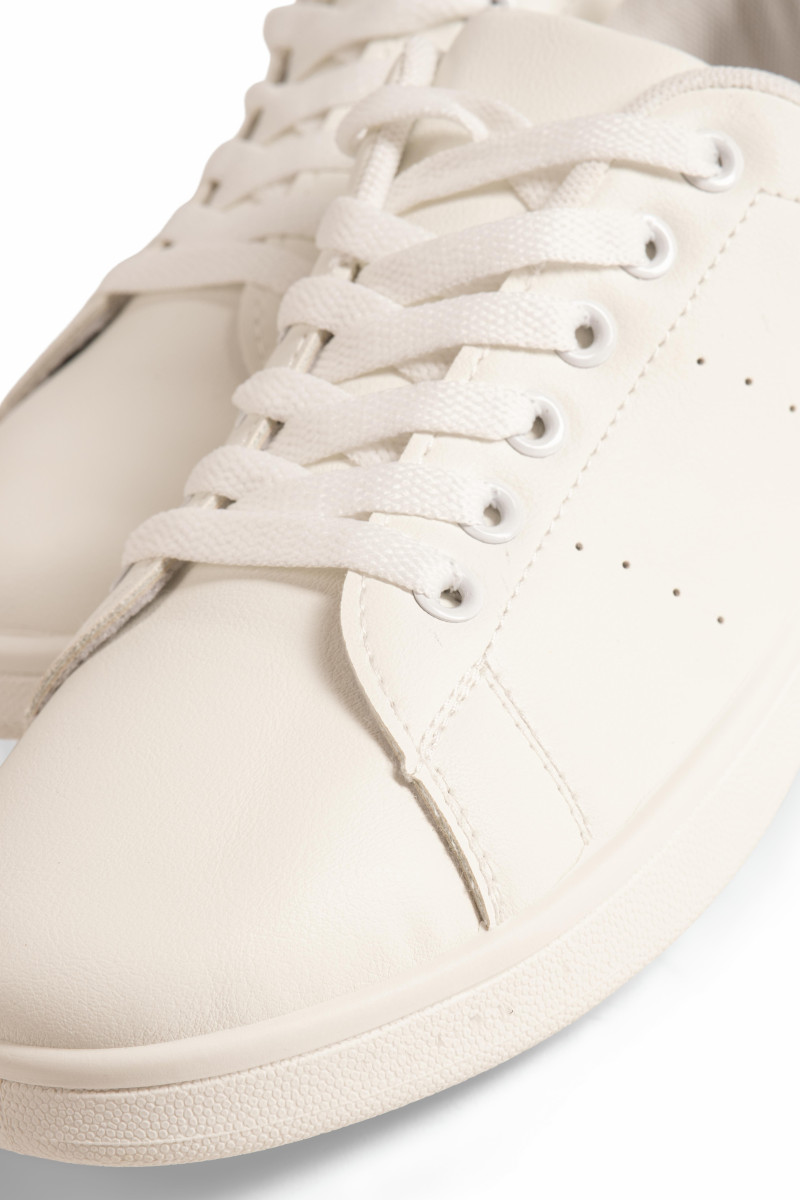 Unisex λευκά αδιάβροχα flat sneakers με απλή γραμμή