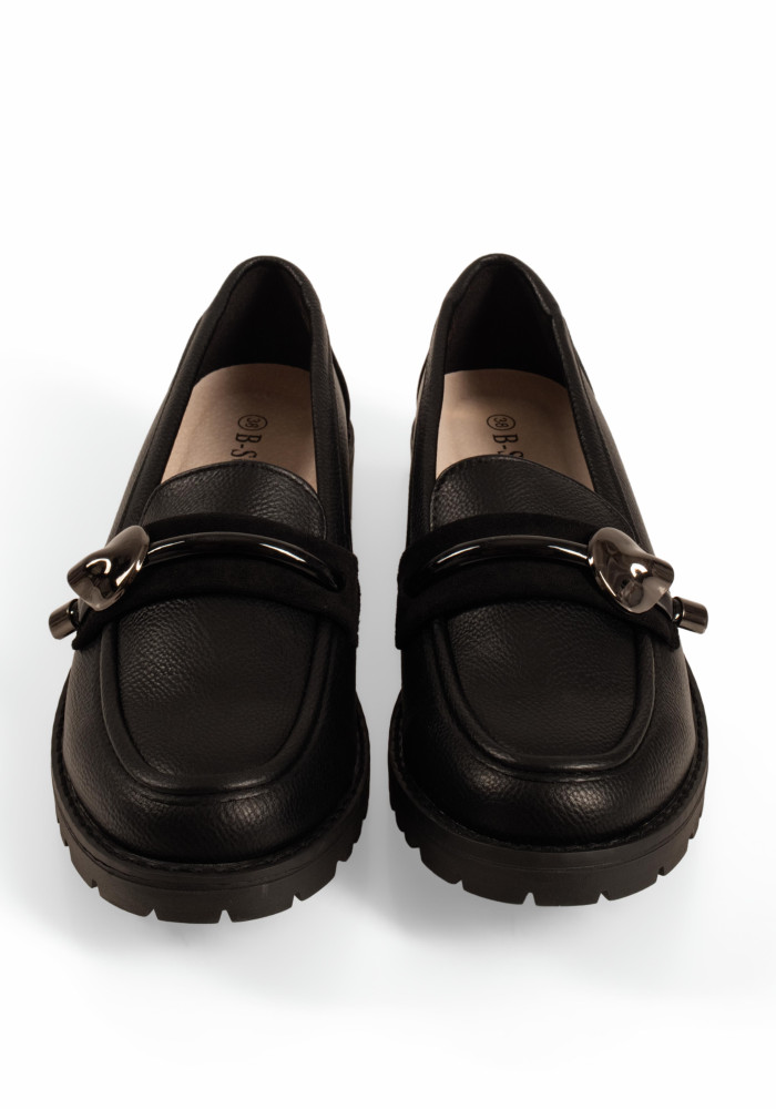 B-Soft μαύρα γυναικεία loafers με μεταλλική λεπτομέρεια μπροστά