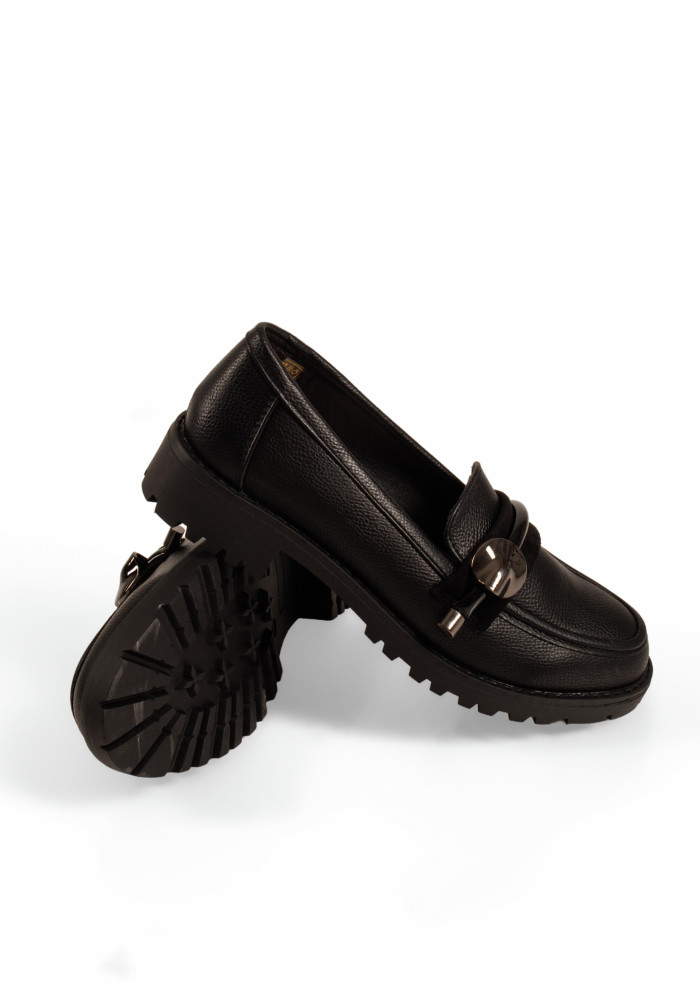 B-Soft μαύρα γυναικεία loafers με μεταλλική λεπτομέρεια μπροστά