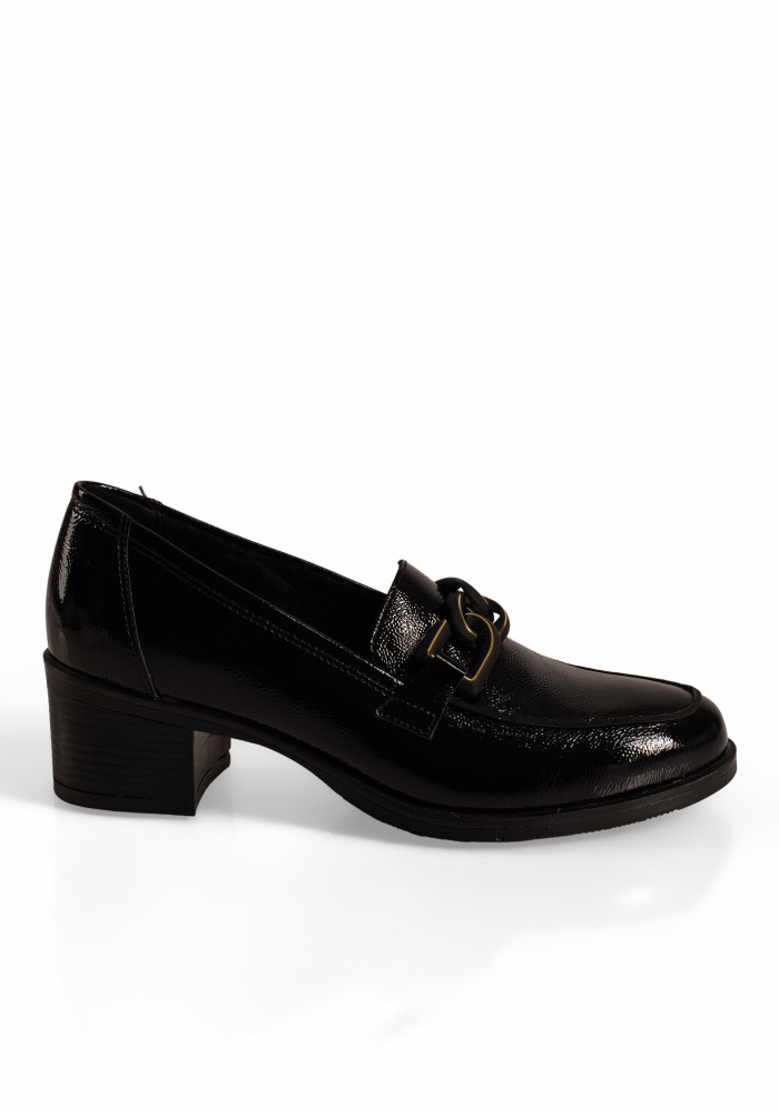 Ragazza λουστρίνι γυναικεία μαύρα loafers με αλυσίδα και block τακούνι
