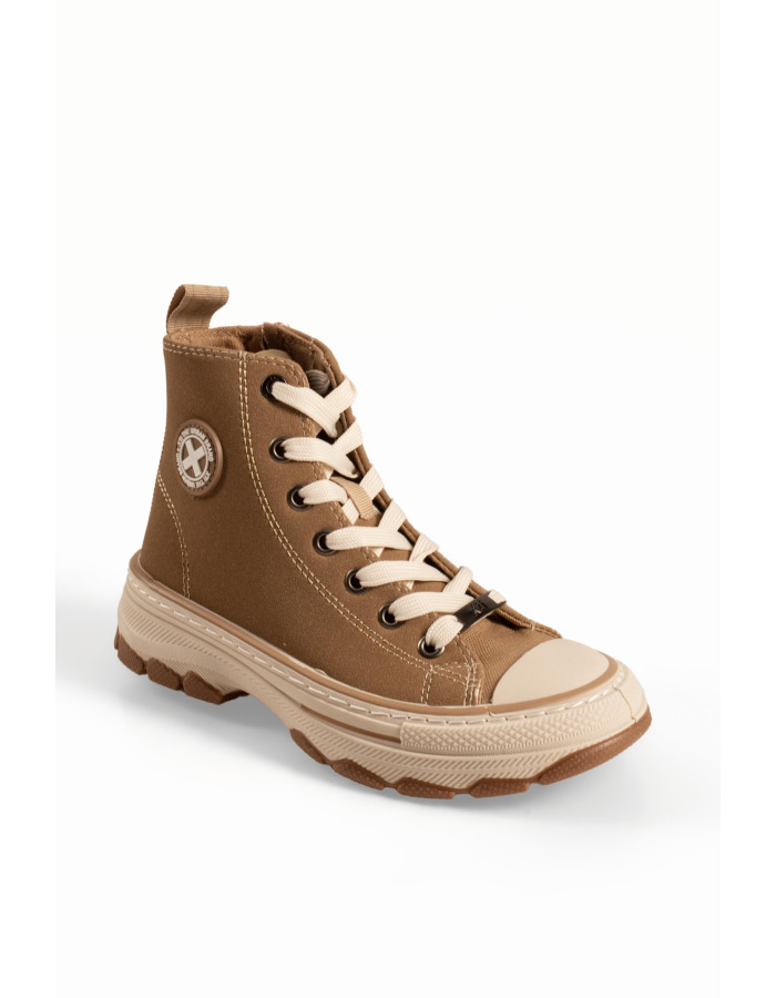 Xti chunky παιδικά sneakers μποτάκια με κορδόνια σε πούρο χρώμα
