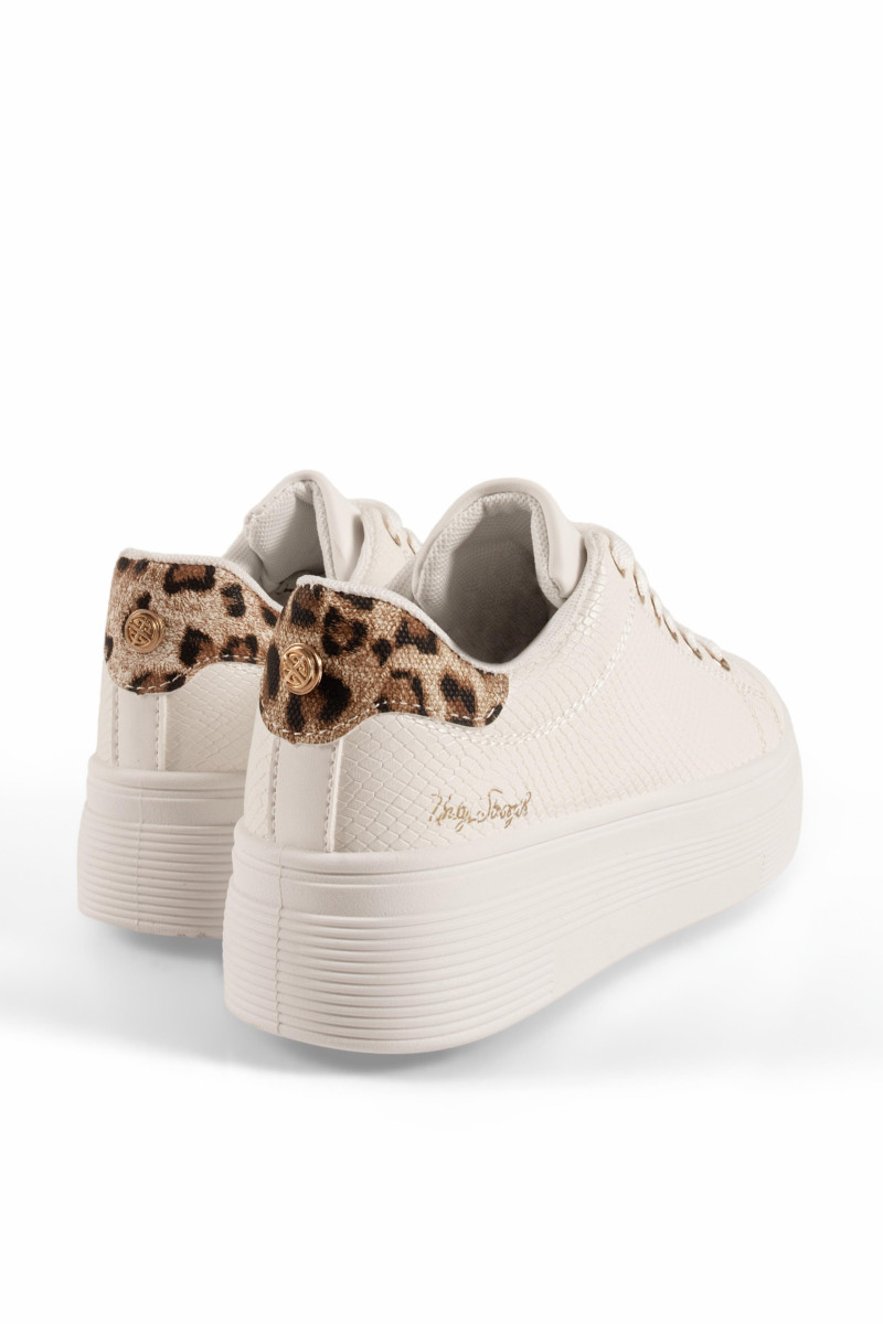 Δίσολα λευκά γυναικεία sneakers με κροκό υφή με λεοπάρ λεπτομέρεια πίσω