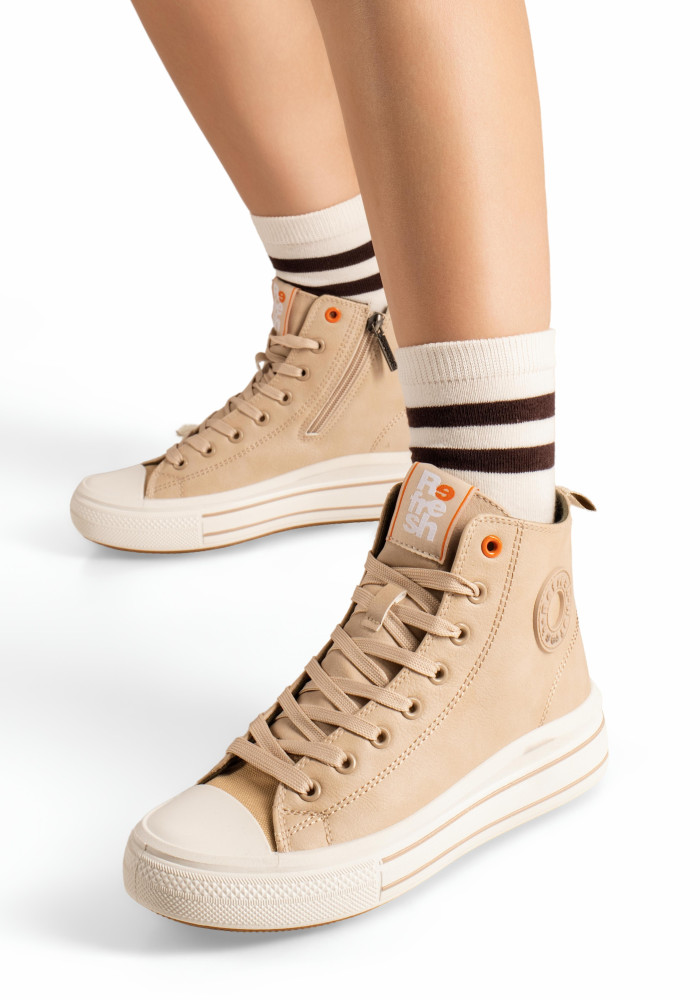 Γυναικεία μπεζ sneakers μποτάκια Refresh με πλαϊνό φερμουάρ για γρήγορη εφαρμογή