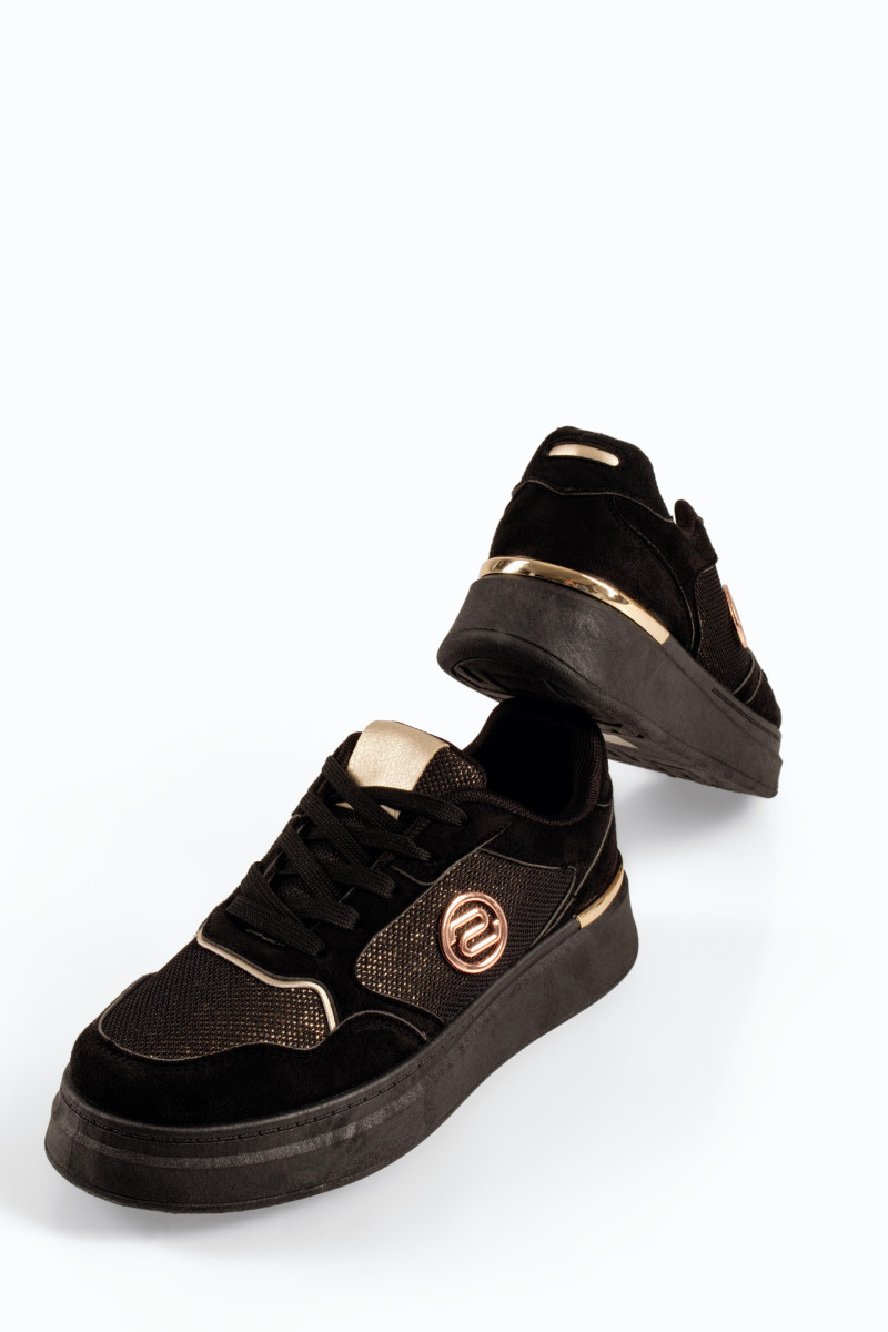 Zak γυναικεία sneakers μαύρα με χρυσές λεπτομέρειες και κορδόνια