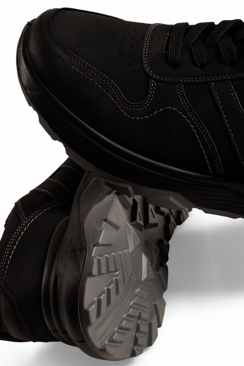 Zak μαύρα ανδρικά sneakers με chunky σόλα και πλαϊνές ραφές