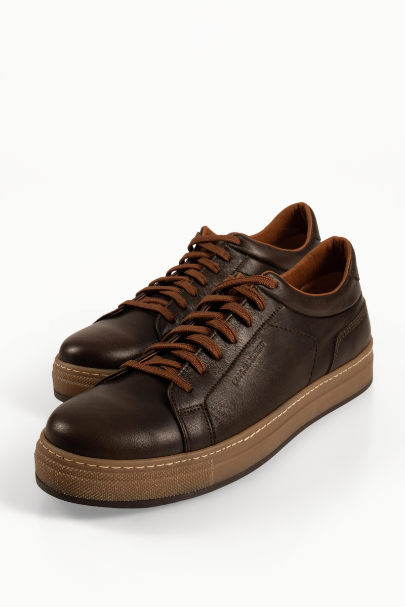 Commanchero καφέ δερμάτινα ανδρικά sneakers με ενισχυμένη σόλα και ραφές