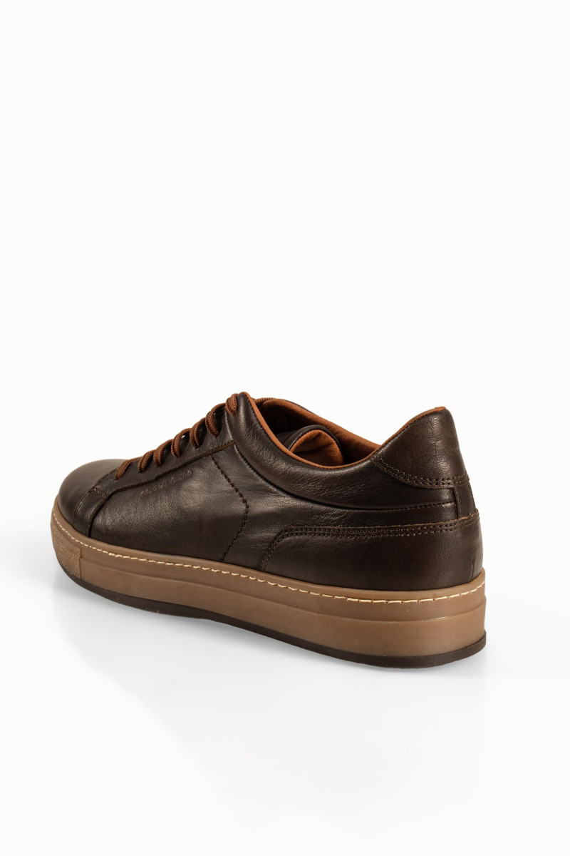 Commanchero καφέ δερμάτινα ανδρικά sneakers με ενισχυμένη σόλα και ραφές
