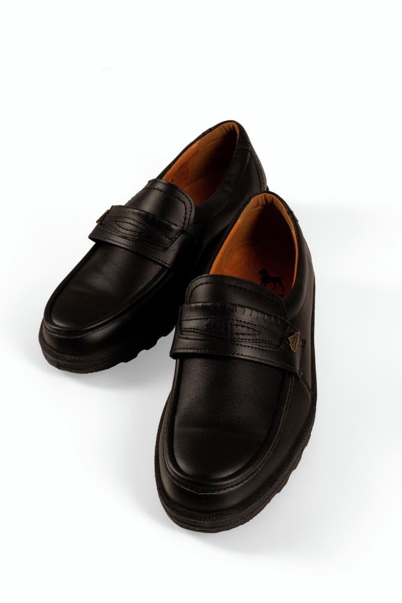 Ανδρικά loafers Boxer μαύρα με δερμάτινη υφή και χοντρή σόλα
