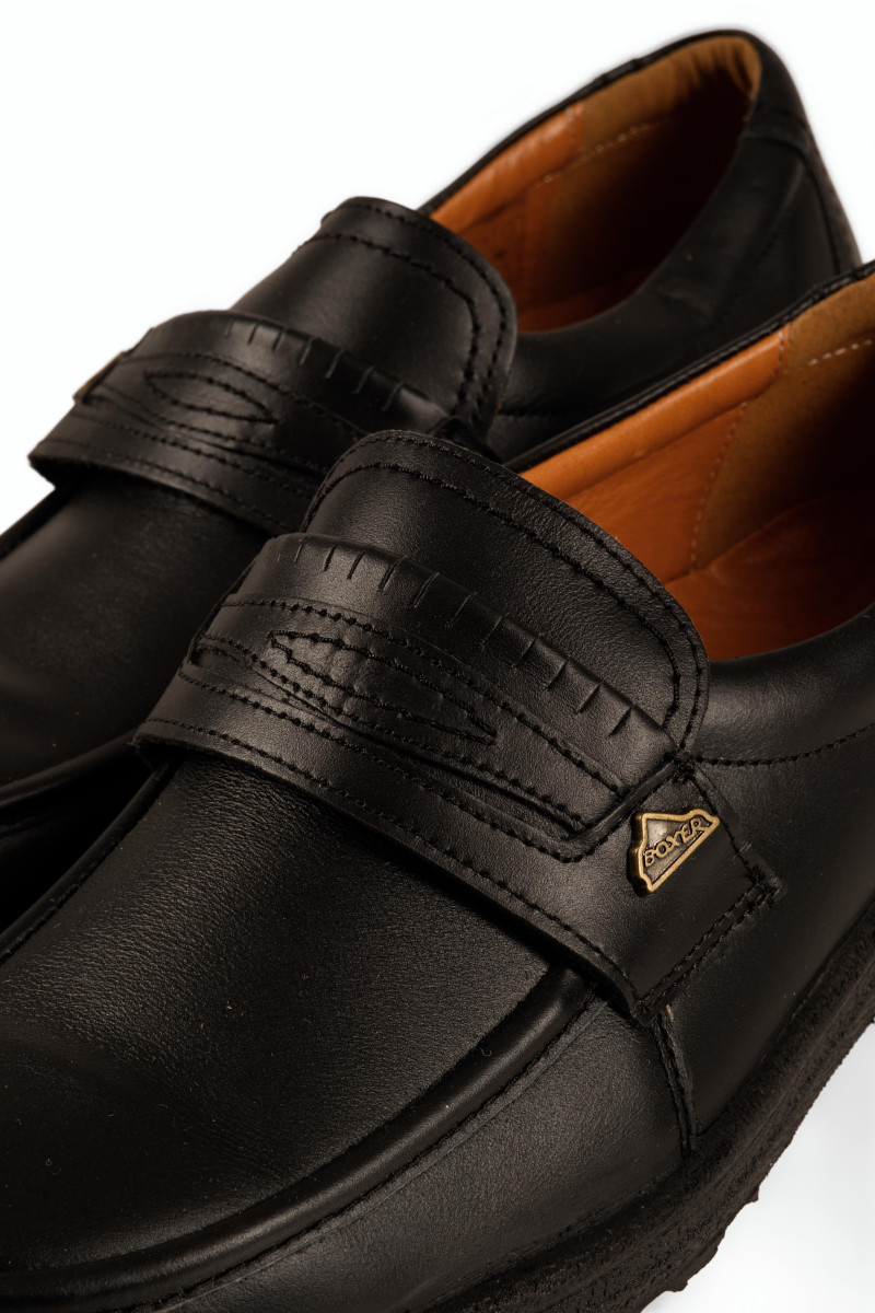 Ανδρικά loafers Boxer μαύρα με δερμάτινη υφή και χοντρή σόλα