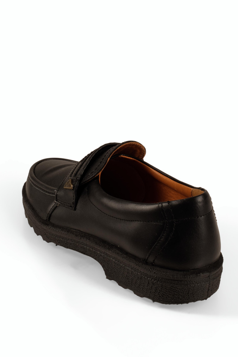 Ανδρικά loafers Boxer μαύρα με δερμάτινη υφή και χοντρή σόλα