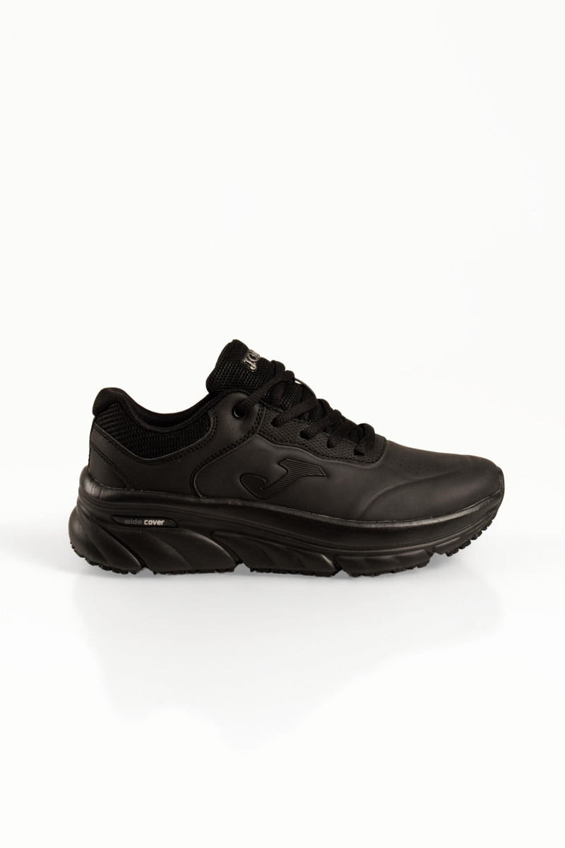 Unisex μαύρα αθλητικά Joma με ανάγλυφη σόλα και διάτρητη όψη